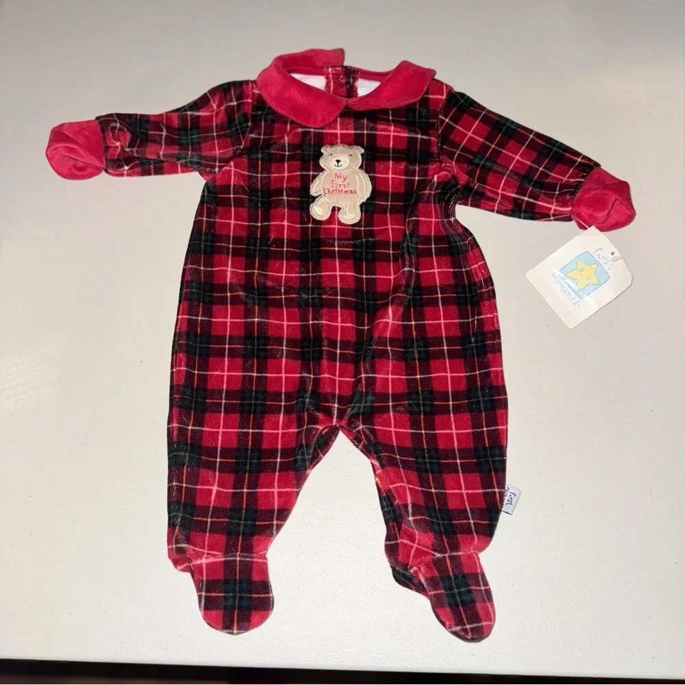 NWT First Moments My First Christmas Baby Velour Footie Sleeper Plaid Red 0-3 - Picture 1 of 12